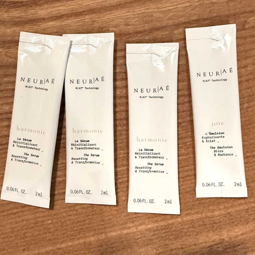 Sisley Neurae Harmonie Deluxe Samples (4 count)